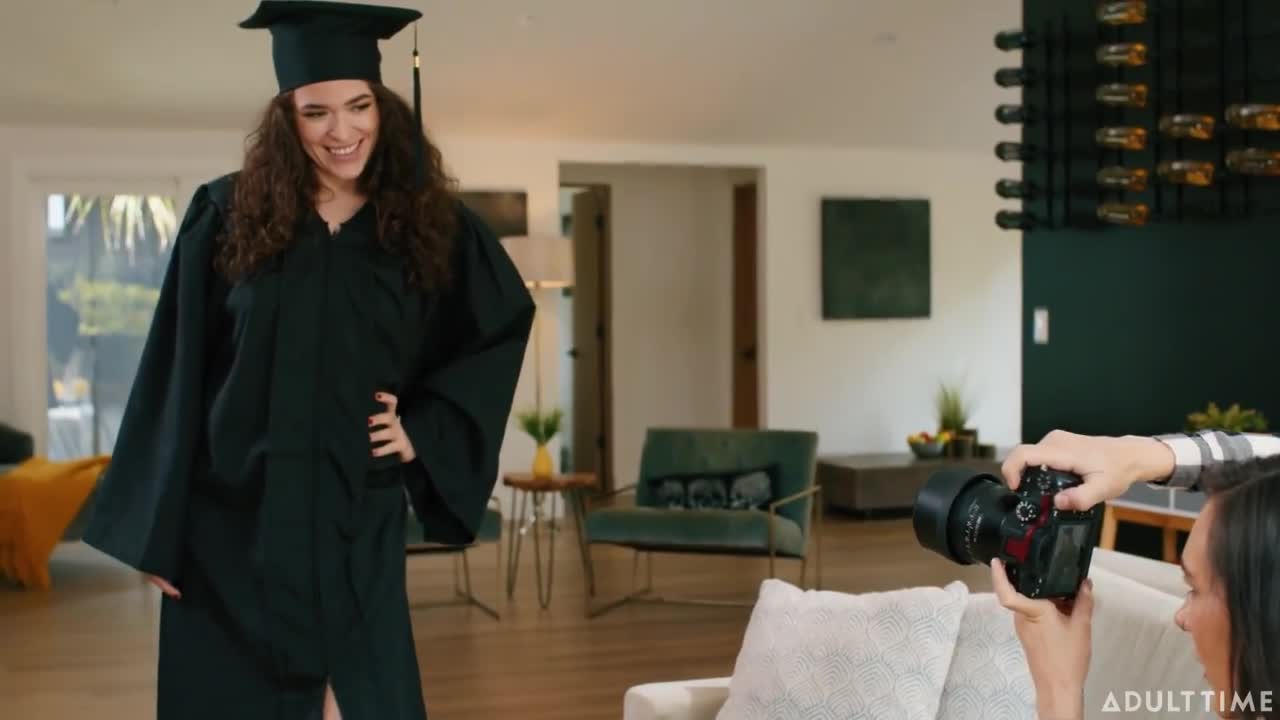 Sinn Sage Victoria Voxxx - Smile For The Camera 28 07 2023 - Watch Latest Porn Video at ePornHome.com for Free.