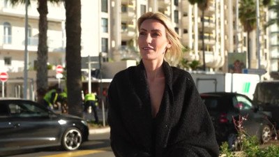 Jacquie Et Michel TV Anouk 30 Years Old For Her First Threesome Opts For Double Penetration 27 12 2023