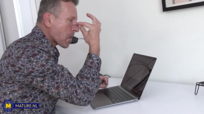 Marina Gold George Gets Distracted By His Hot And Horny Anal Loving Stepdaughter 24 0 2023