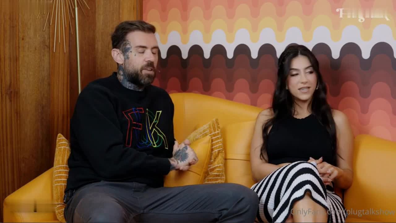 Onlyfans - Cheerleader Kait And Lena The Plug Threesome From PlugTalk - Watch Latest Porn Video at ePornHome.com for Free.