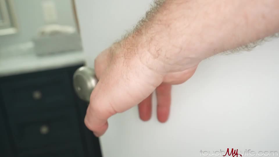 Anna Claire Clouds - Fucking Her Ex In Front Of Me - Watch Latest Porn Video at ePornHome.com for Free.