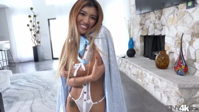 Tiny4K Clara Trinity - Winter Princess 16 03 2023