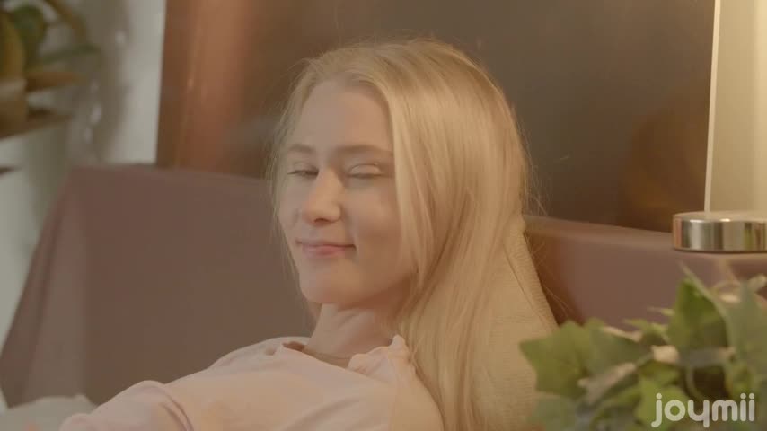 2023 03 15 Ivi Rein - No Time To Read - Watch Latest Porn Video at ePornHome.com for Free.