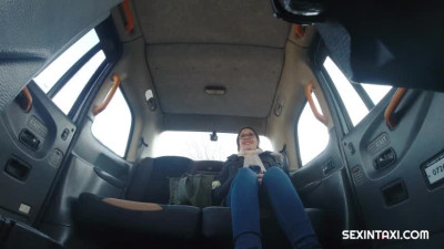 SexInTaxi Iris Bloom - She Licked His Ass To Have Change For The Train 22 02 2023