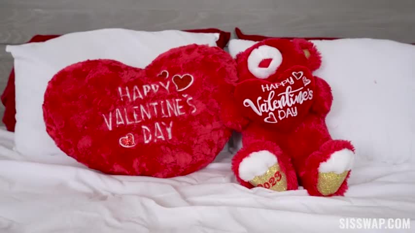 SisSwap 2023 02 26 Violet Gems And Aubry Babcock - Valentines Swap - Watch Latest Porn Video at ePornHome.com for Free.