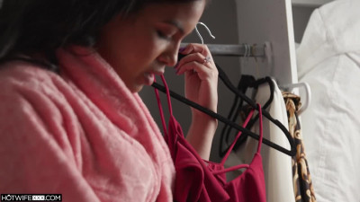 Maya Farrell - Red Hot Seduces Her Private Dancer 10 01 2024