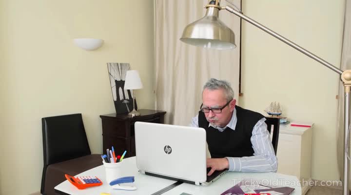 TrickyOldTeacher Aliska Dark - Hot Student Ready For Everything 25 01 2023 - Watch Latest Porn Video at ePornHome.com for Free.