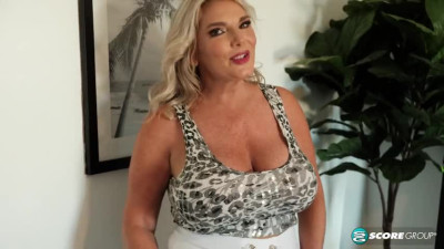 2022 12 20 Kayla Gordon - A New Bigtitted Milf From New Zealand