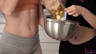 Alex Coal Sera Ryder - Happy Endings 09 01 2024