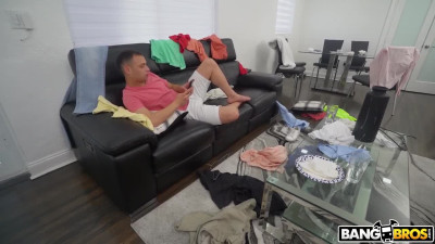 MomIsHorny 21 10 2022 Wendy Raine - Step Mommy Teaches Me A Lesson