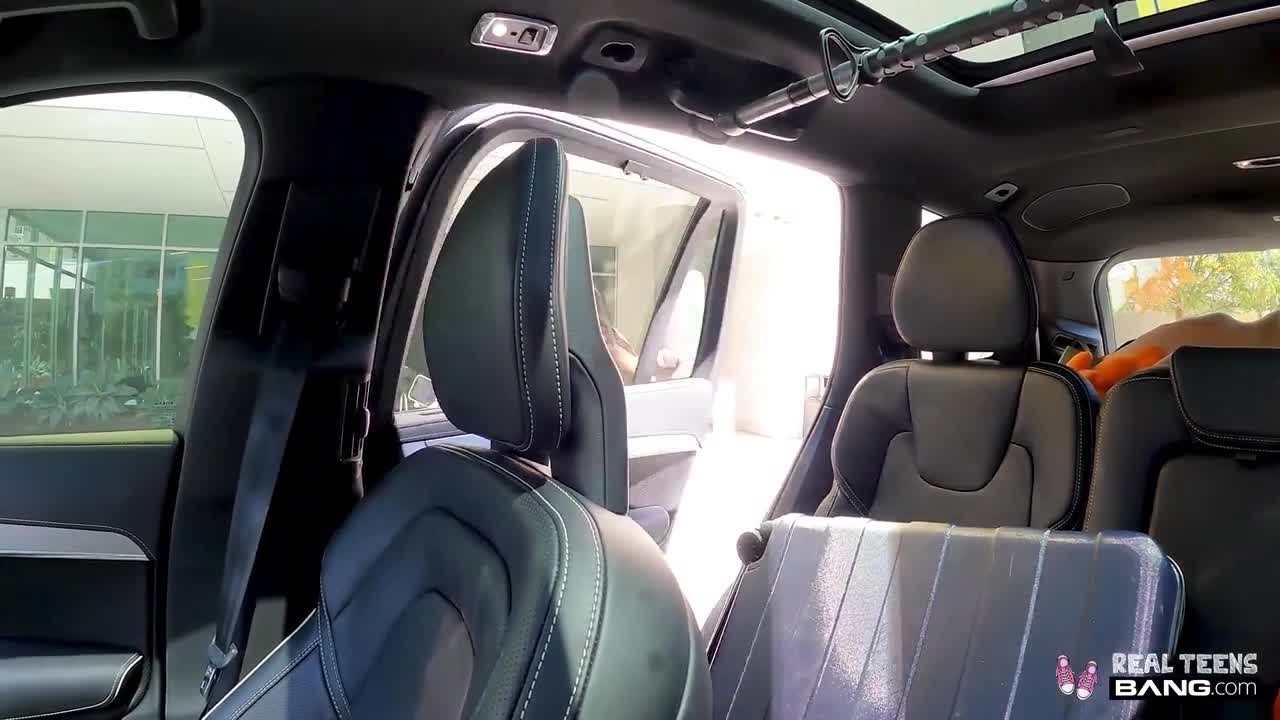 10 10 2022 Asian Elie Lee Shows Pussy In Public And Craves More Cock In Hotel Room - Watch Latest Porn Video at ePornHome.com for Free.