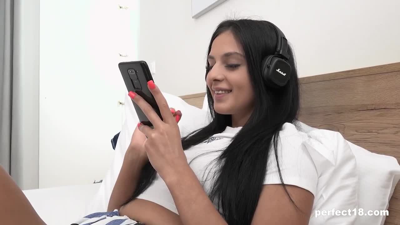 26 09 2022 Perfect18 - Mia Trejsi - Watch Latest Porn Video at ePornHome.com for Free.