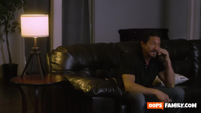 Demi Hawks - Late Homecoming