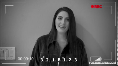 Aria Carson And Lauren Phillips - Stuffing The Turkey