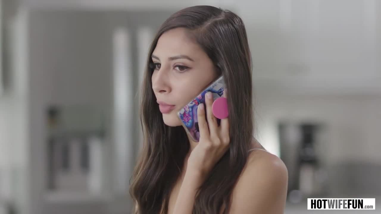 Gianna Dior - Gorgeous Masseuse Has A BBC Issue To Resolve - Watch Latest Porn Video at ePornHome.com for Free.