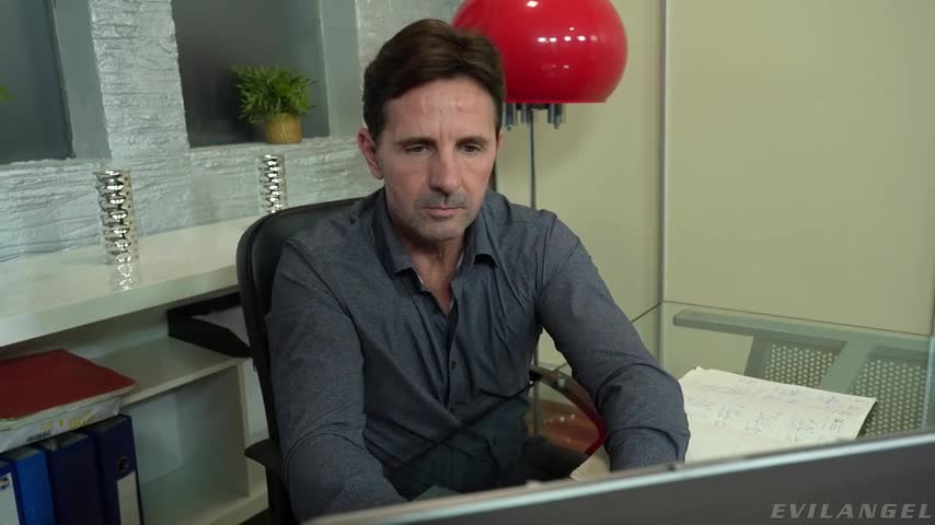 22 07 12 - Cindy Shine: Gaping Anal Attention! - Watch Latest Porn Video at ePornHome.com for Free.