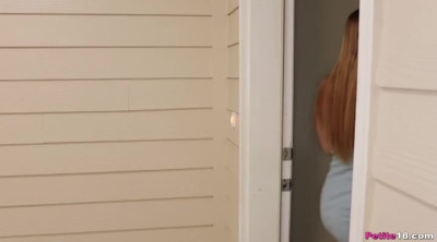 Petite18 19 05 2022 - Harper Red