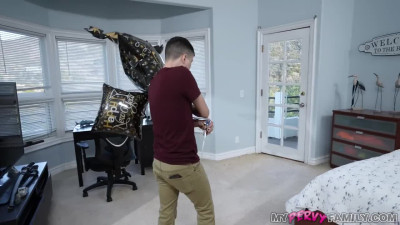 Dee Williams - Welcome To Your New New Years Plans 30 12 2023