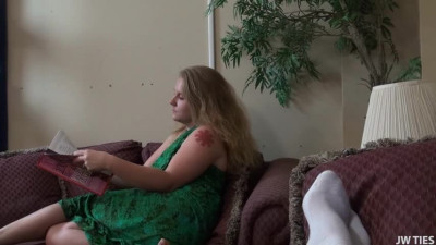 DesperatePleasuresXXX Dani Arcadia Stepmommy Needs Your Seed