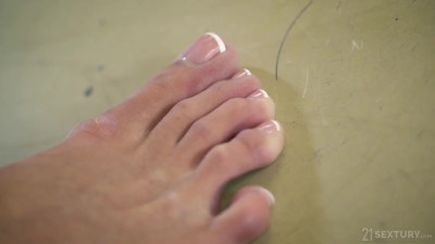 21footart Eveline Dellai The Ballerinas Feet