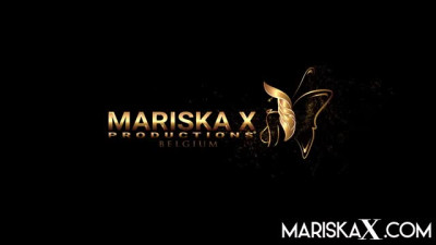 MariskaX - Francys Belle - Francys Gets Double Dicked In The VIP Room