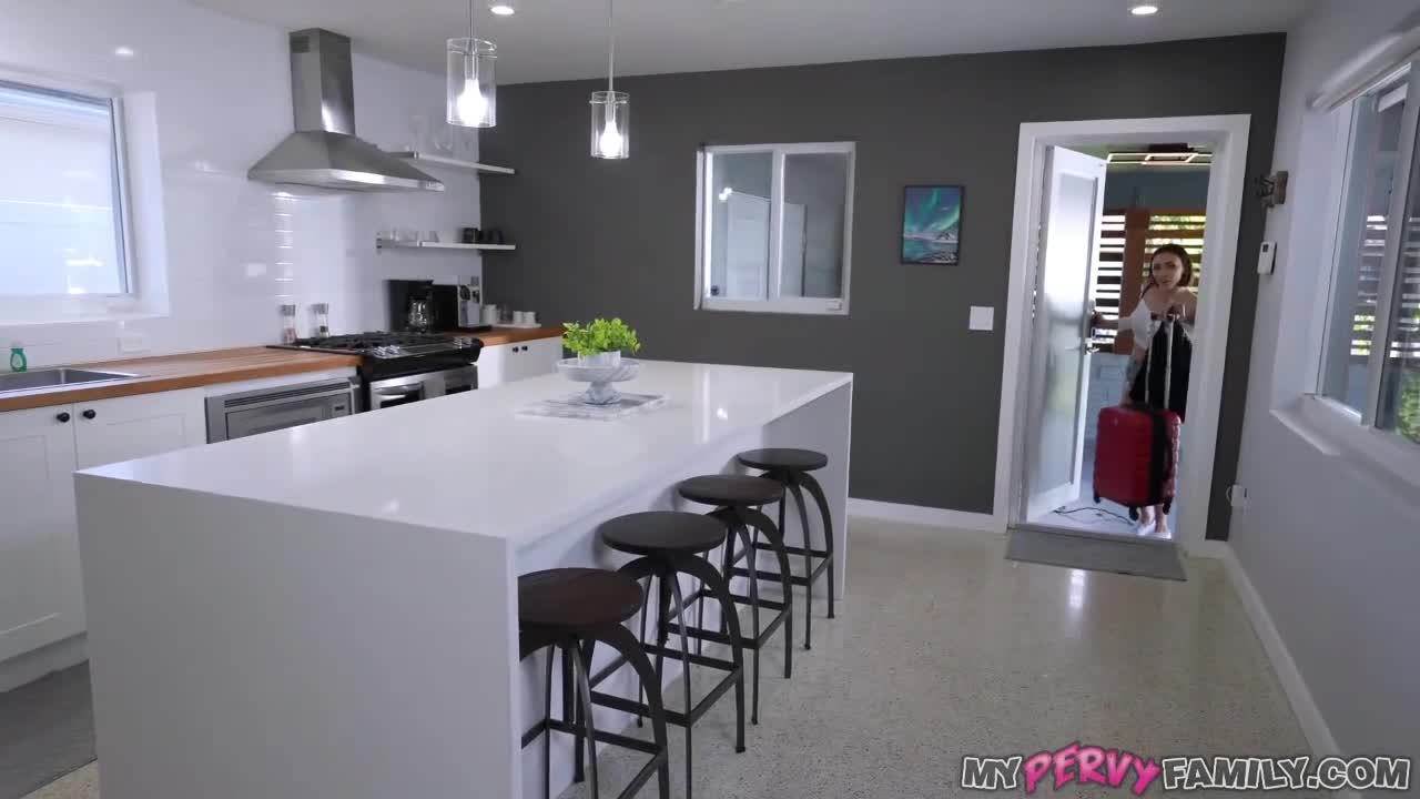 Blair Johnson - Fuck College Check Out My New Tits 16 05 2024 - Watch Latest Porn Video at ePornHome.com for Free.