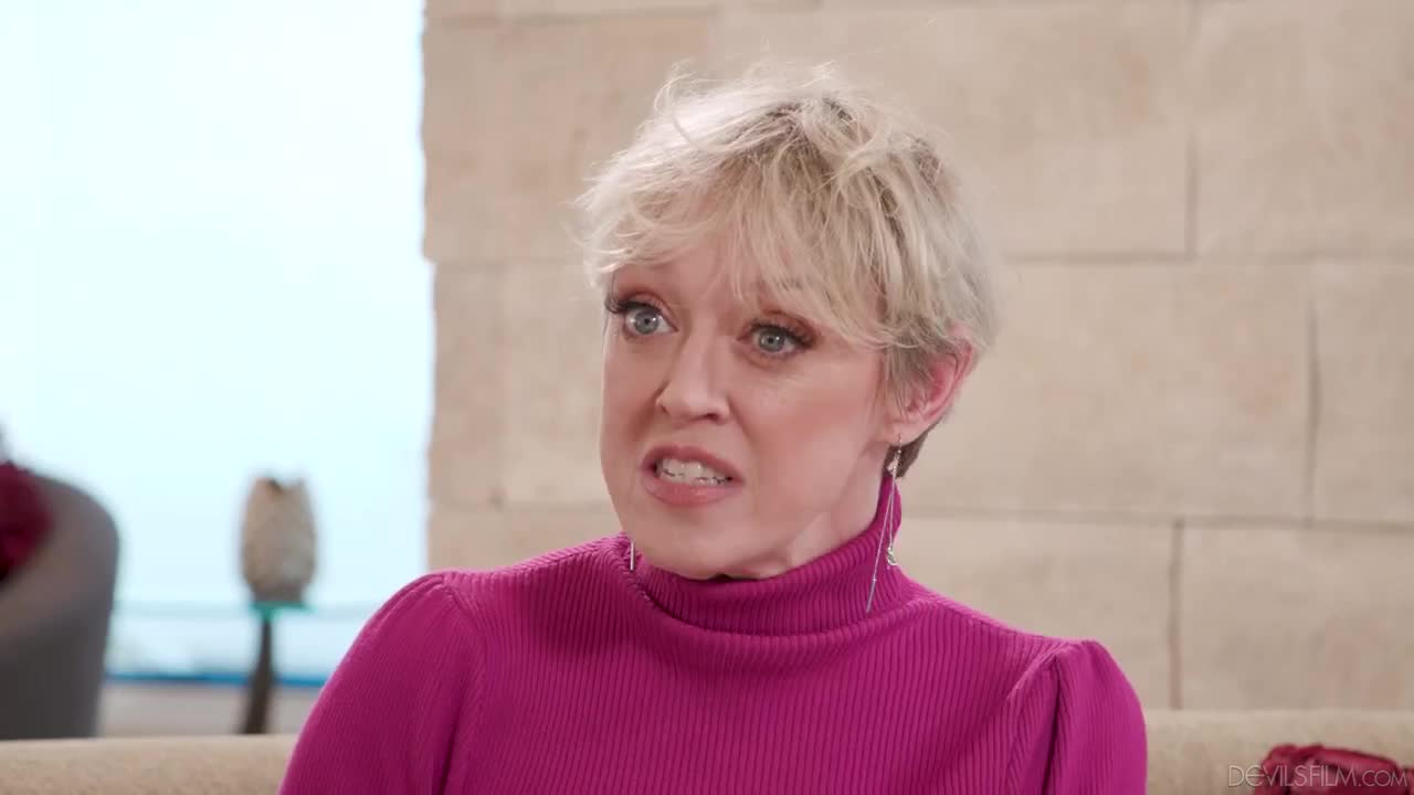 Dee Williams, Sophia Sterling - Stepdaughter Likes To Watch 2024-05-17 - Watch Latest Porn Video at ePornHome.com for Free.