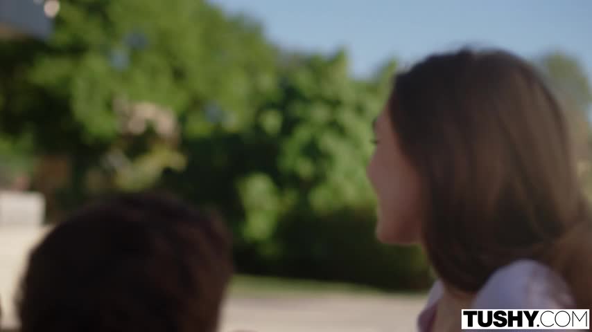 Maya Woulfe - Insatiable Influencer Maya Gets DPed By Her Roommates 14 01 2024 - Watch Latest Porn Video at ePornHome.com for Free.